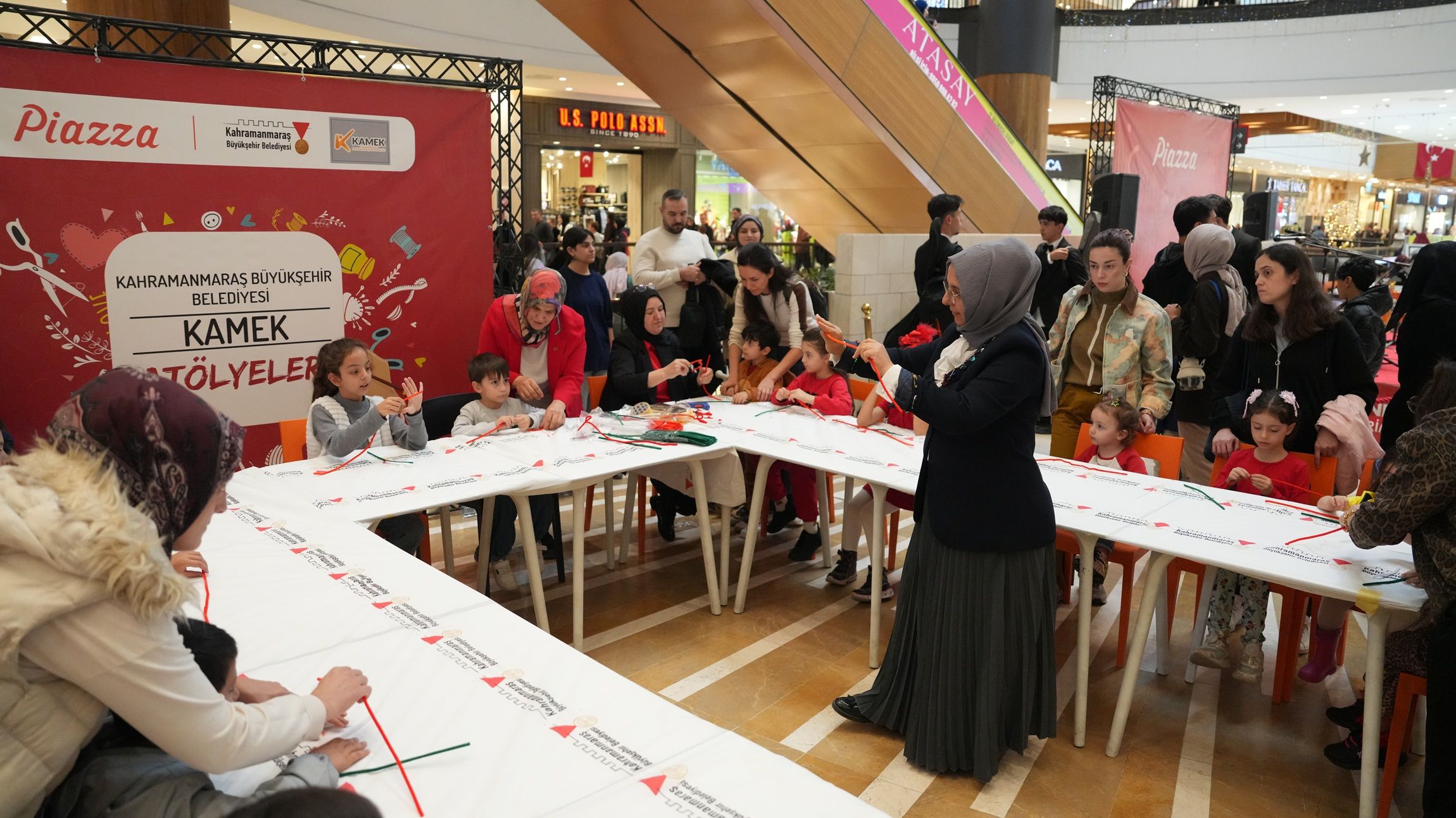 Büyükşehir, Cumhuriyet Coşkusunu Sanat ve Müzikle Buluşturdu-1