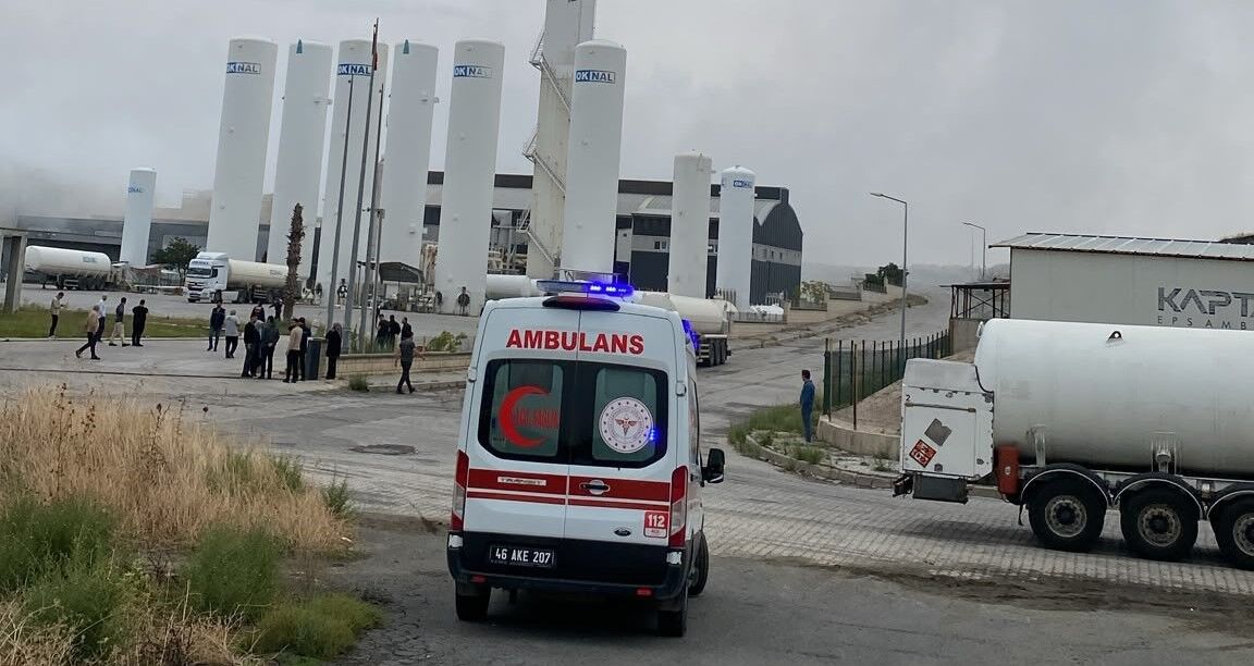 Gaz Dolum Tesisindeki Oksijen Tankı Patladı (3)