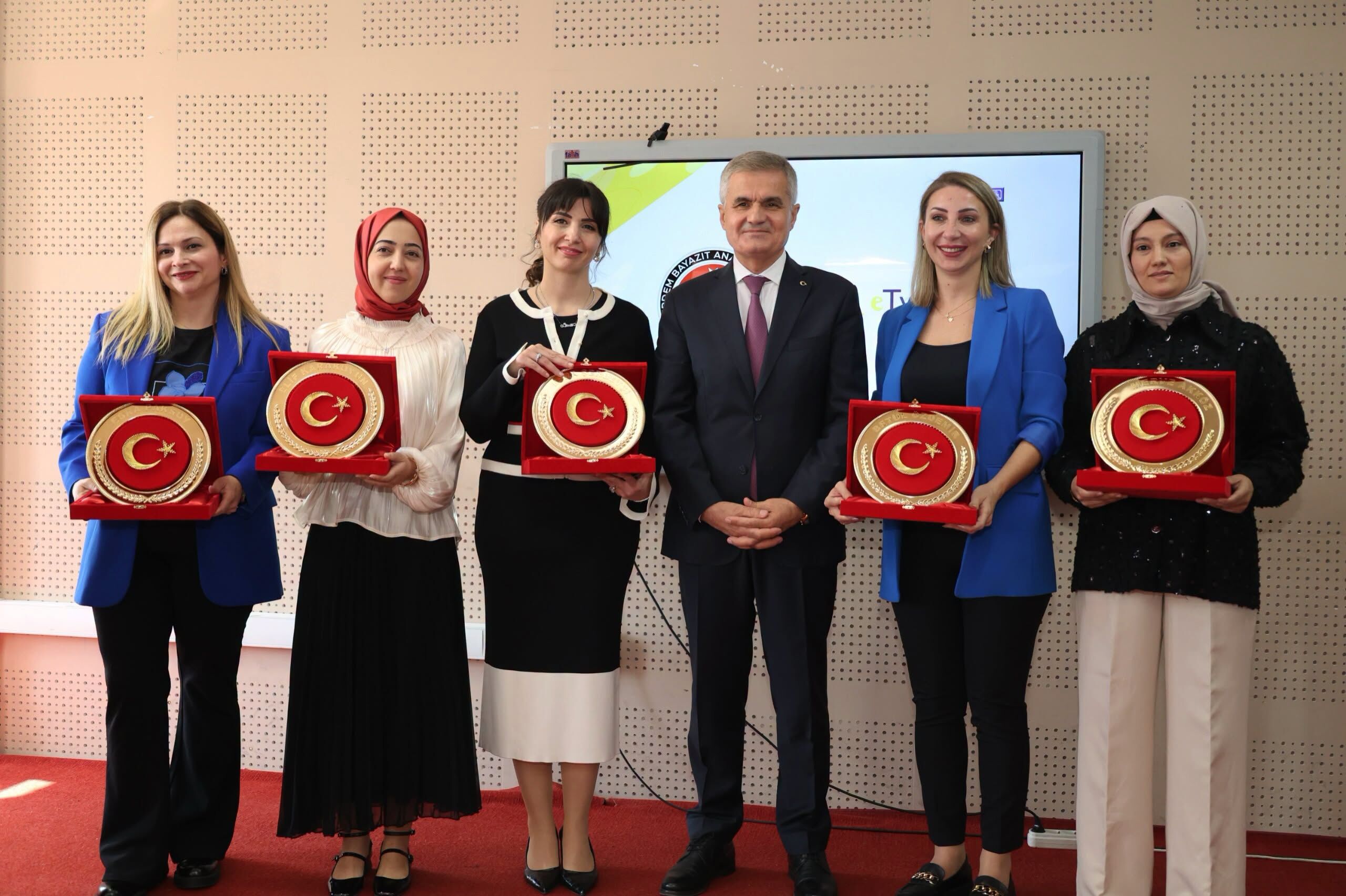 Kahramanmaraş’ta 5 Etwinning Projesine Ödül2