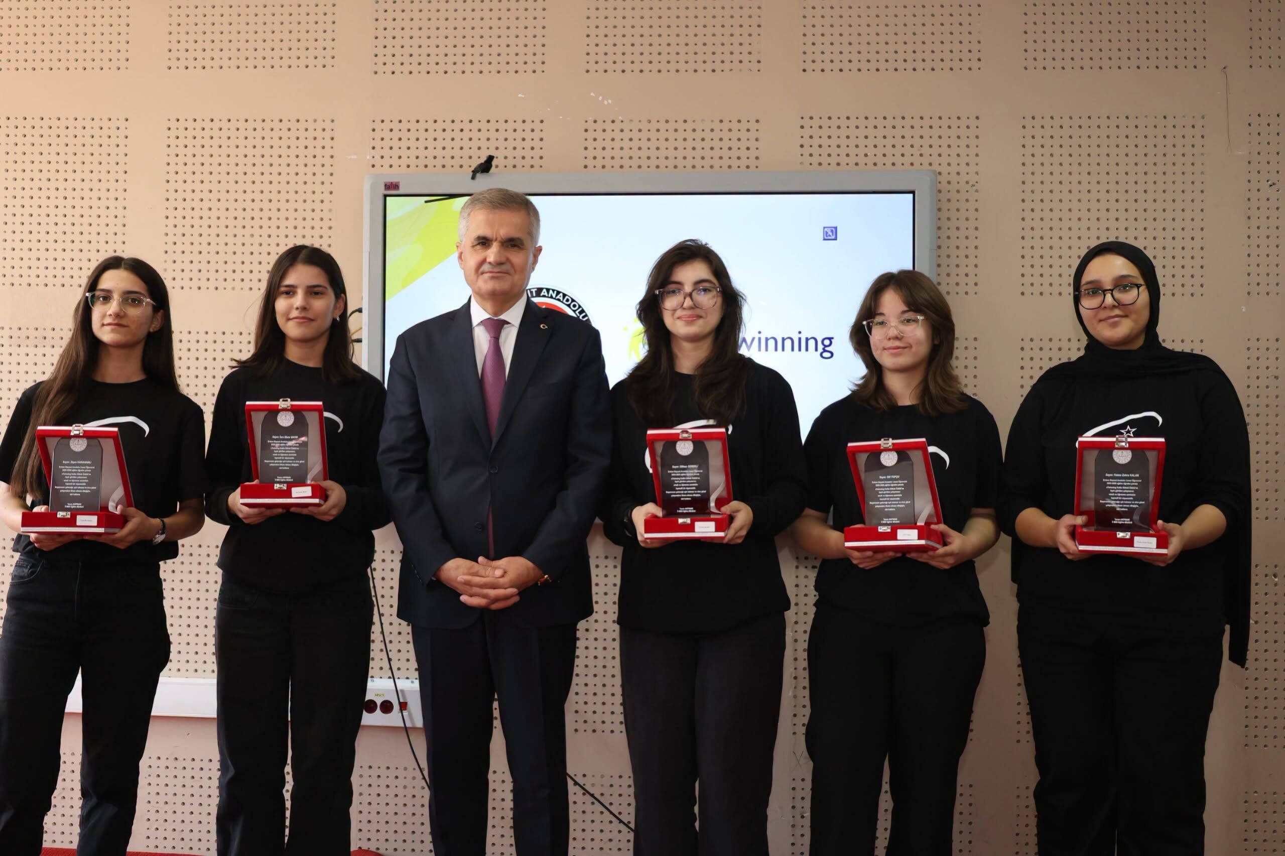 Kahramanmaraş’ta 5 Etwinning Projesine Ödül3