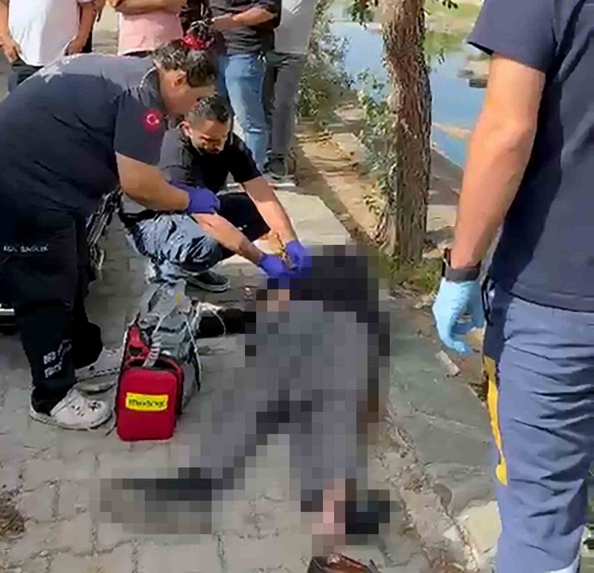 kaldırımda yürürken yere yığıldı! 85 yaşındaki Hasan Ayvaz hayatını kaybetti