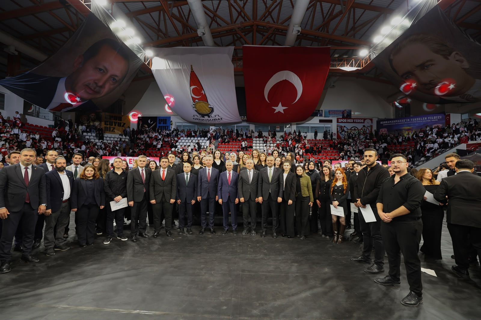 Onikişubat Belediyesi’nden Cumhuriyet’in 103. Yılına 1300 Sesli Dev Konser (3)