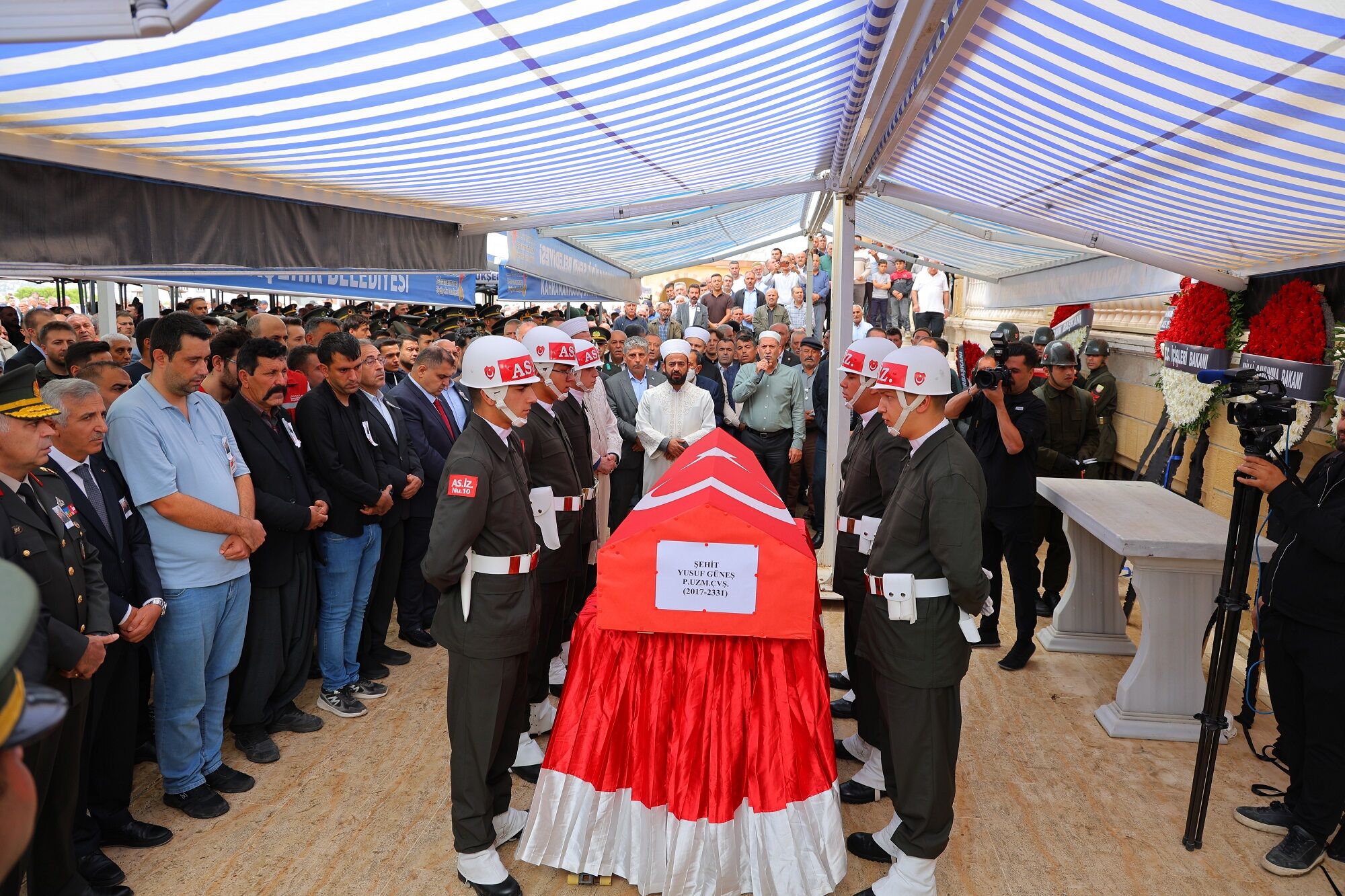 Şehit Yusuf Güneş Son Yolculuğuna Uğurlandı (4)